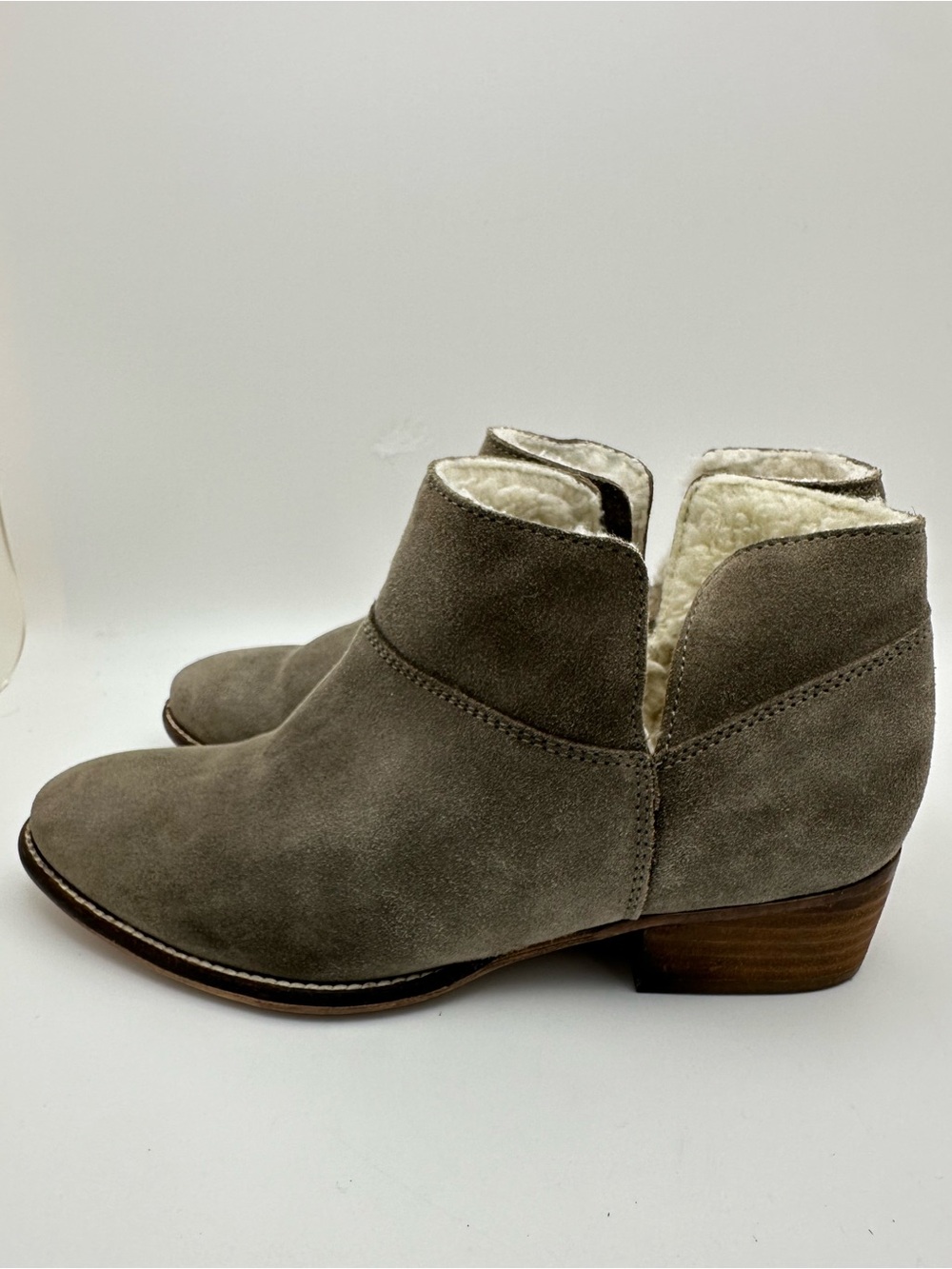 Seychelles Faux Fur Gray Ankle Suede Leather Boots Side Zip - Picture 5 of 12